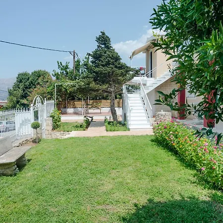 Apollo Retreat Аргостолион